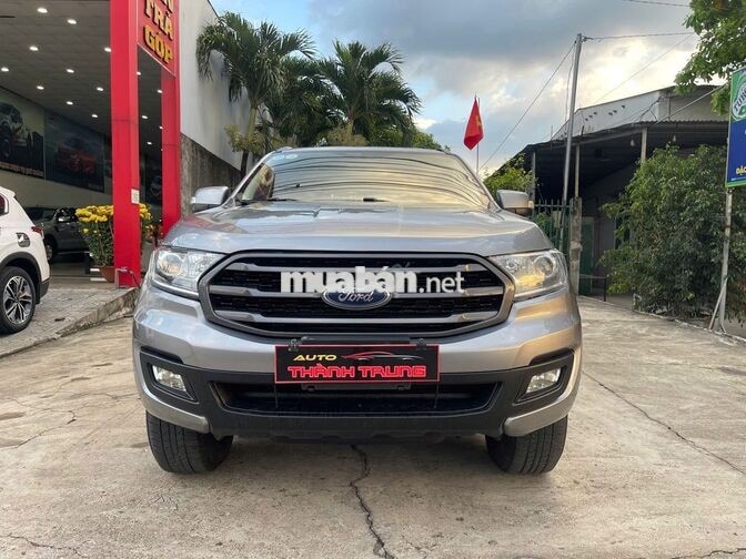 Ford Everest 2018 2.0 Turbo 4x2 số sàn 1 cực chất.