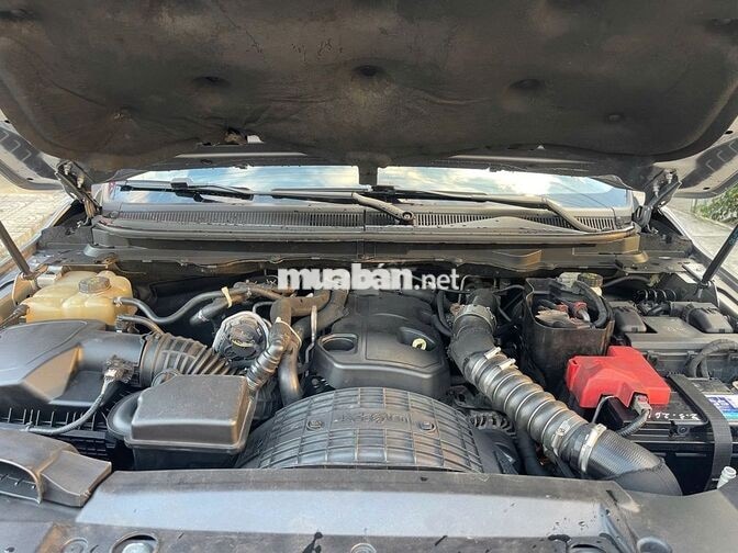 Ford Everest 2018 2.0 Turbo 4x2 số sàn 1 cực chất.