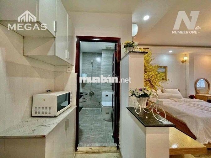 STUDIO MỚI XÂY FULL NỘI THẤT SIÊU XỊN - cửa sổ trời - có Bancol