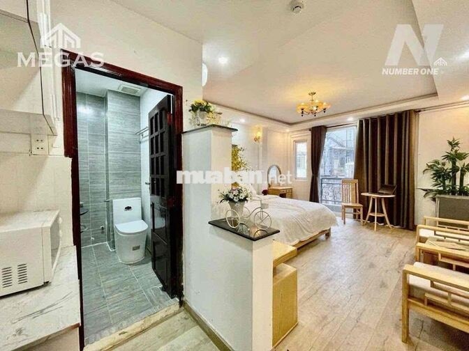 STUDIO MỚI XÂY FULL NỘI THẤT SIÊU XỊN - cửa sổ trời - có Bancol