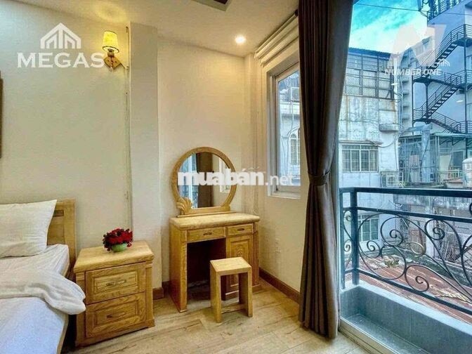 STUDIO MỚI XÂY FULL NỘI THẤT SIÊU XỊN - cửa sổ trời - có Bancol