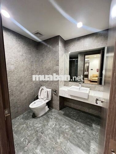Căn hộ 2PN 2WC Beverly tầng trung view thoáng, full nội thất xịn 11tr