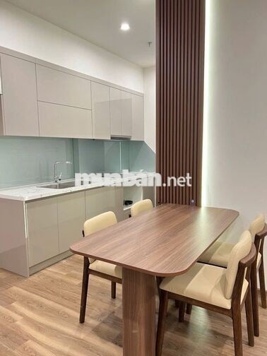 Căn hộ 2PN 2WC Beverly tầng trung view thoáng, full nội thất xịn 11tr