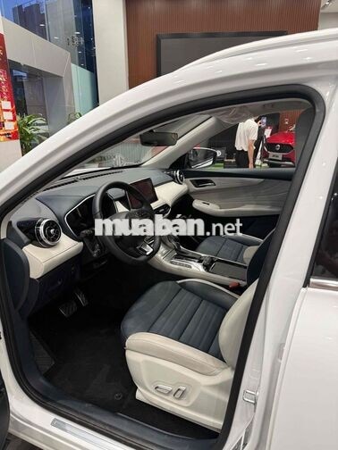 MG HS LUX 2024 Trắng SUV Mới 100%