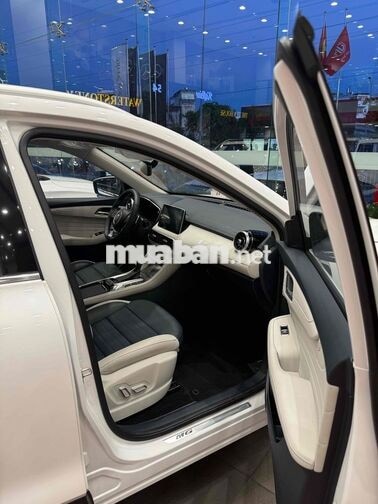 MG HS LUX 2024 Trắng SUV Mới 100%