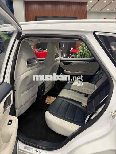 MG HS LUX 2024 Trắng SUV Mới 100%