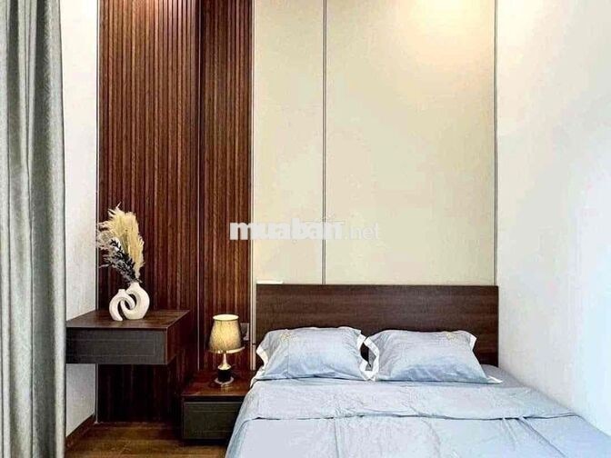 Cho Thuê 1 Căn Nhà Mặt Tiền trung tâm TP full nội thất. Giá cực tốt