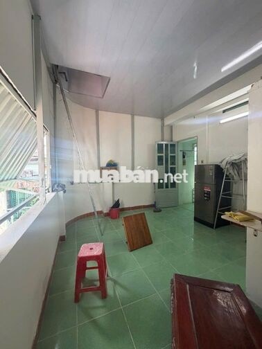 Phòng giá 1 người ở, kg nhận 3tr/tháng hẻm 331 Lê Hồng Phong, Quận 10.