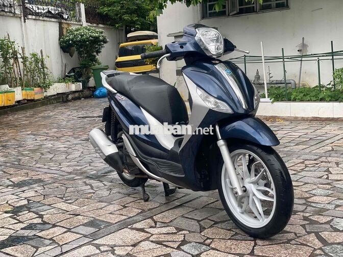 Piaggio Medley 2016 trả trc 9tr8 nhận xe