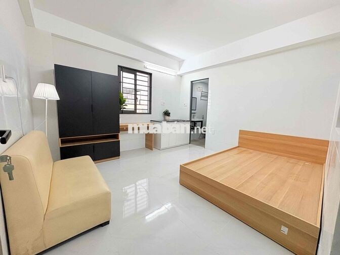 CHO THUÊ PHÒNG BAN CÔNG CỬA SỔ VƯỜN LÀI ĐH NGUYỄN TẤT THÀNH