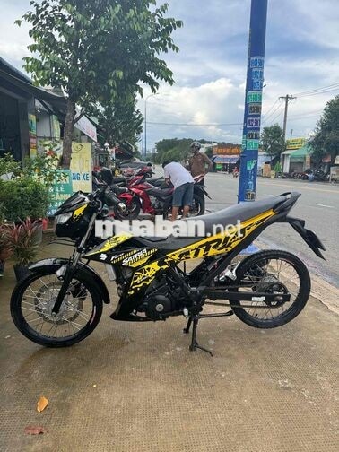 Suzuki Satria Đen, vàng Xe côn tay