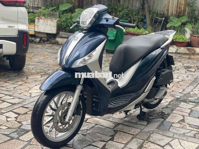 Piaggio Medley 2016 trả trc 9tr8 nhận xe