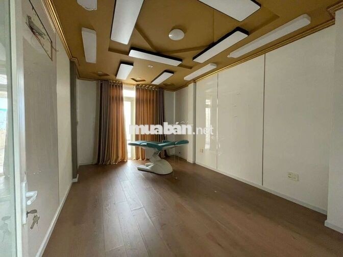 NHÀ 4X25. 4 LẦU. MẶT TIỀN NGUYỄN VĂN LƯỢNG GẦN ST LOTTE
