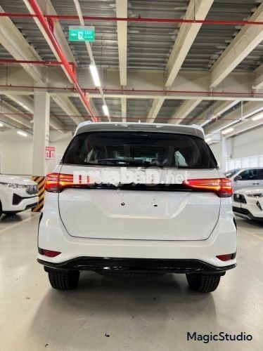 Xe Toyota Fortuner Legender 2.7L 4x2 AT 2026