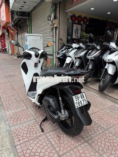 Honda SH 150i ABS 2018 Trắng Đen BSTP Chính Chủ