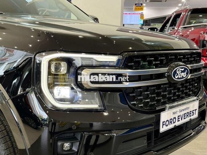 Ford Everest Platinum 2.0L 4x4 AT 2026 - 1 Tỷ 335