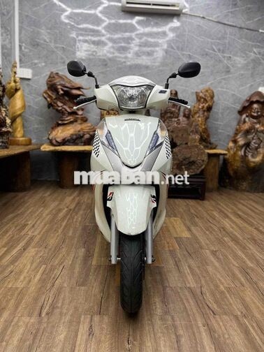 Honda Lead 125Fi chính chủ bstp dàn áo nguyên keo