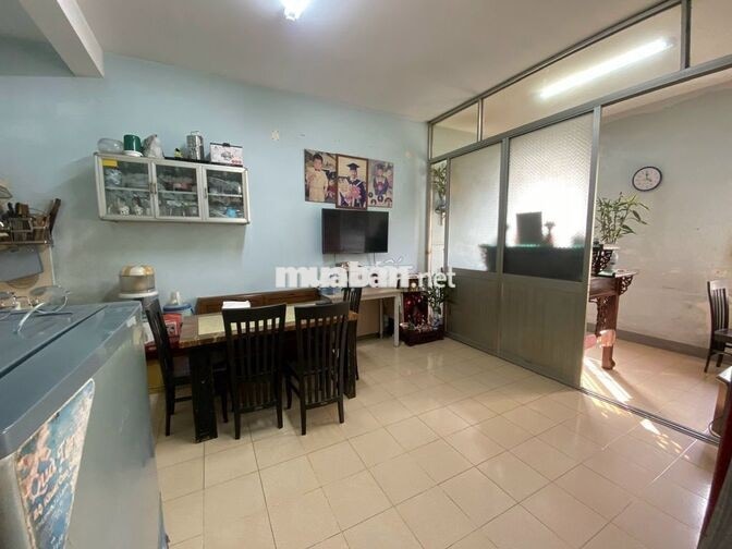 Bán chung cư An Sương, 51m2 1pn 1wc, sổ hồng, view thoáng mát, 1.8 tỷ.