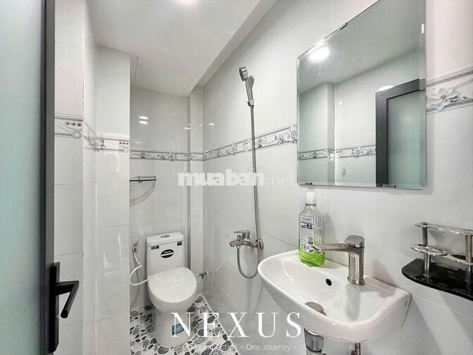 Studio 5x 35m2 Ban công siêu thoáng, Ngay vòng xoay dân chủ 