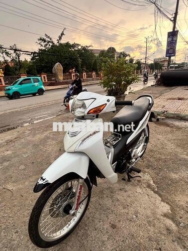 Honda Wave Anpha Trắng