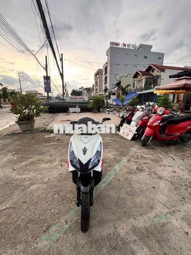 Honda Air Blade Đen trắng