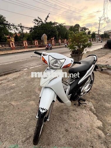 Honda Wave Anpha Trắng