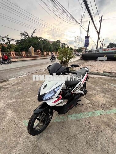 Honda Air Blade Đen trắng