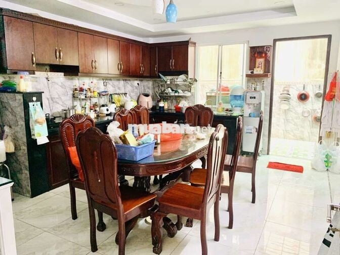 Huong lộ 2 Binh Tân 8×18m giá 12,5tỷ 