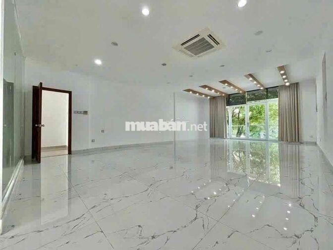 SIÊU PHẨM BIỆT THỰ - 58C Thành Thái , P.12, Q.10 - Có Hầm, DTSD 600m2