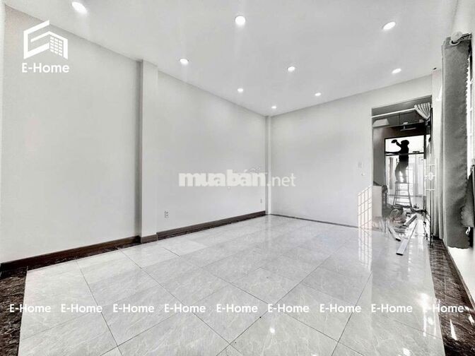 STUDIO CỬA SỔ TRỜI TẠI HOÀNG HOA THÁM , TÂN BÌNH 