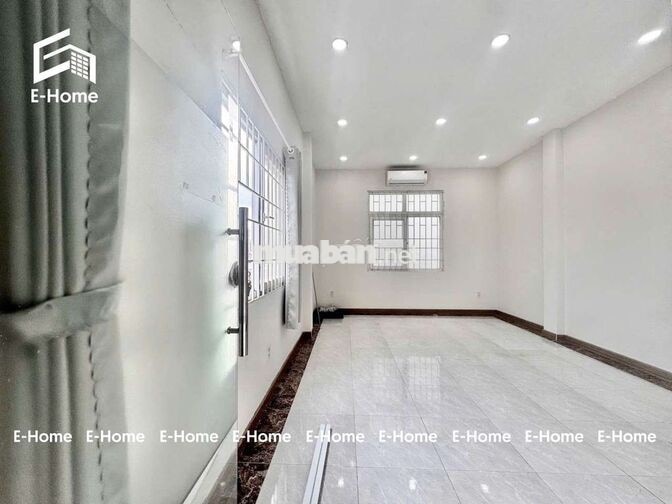 STUDIO CỬA SỔ TRỜI TẠI HOÀNG HOA THÁM , TÂN BÌNH 