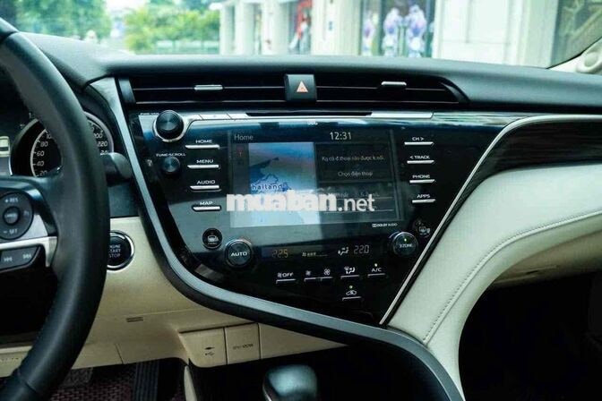 Toyota Camry 2.5Q 2020 Đen Tự động 8 cấp