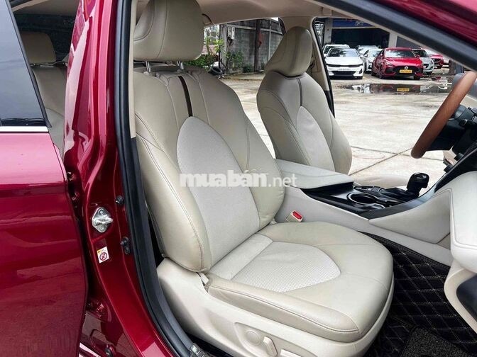 Toyota Camry 2.0G 2020 Đỏ Tự động
