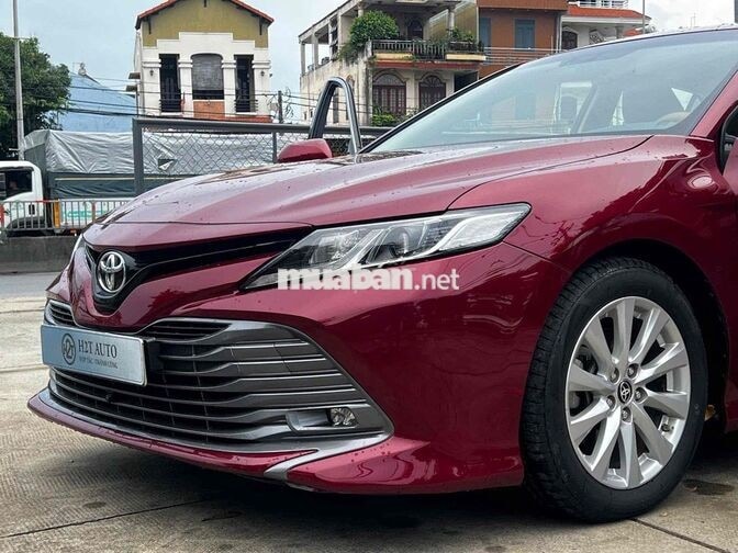 Toyota Camry 2.0G 2020 Đỏ Tự động