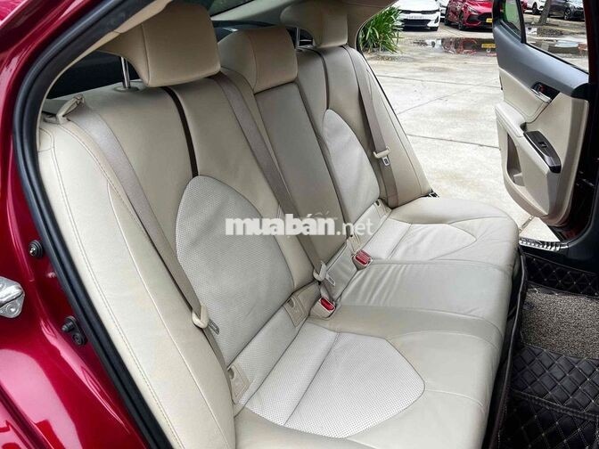 Toyota Camry 2.0G 2020 Đỏ Tự động