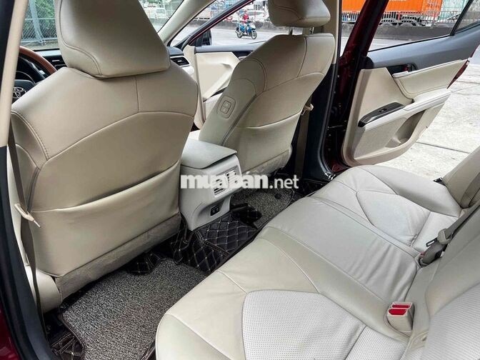 Toyota Camry 2.0G 2020 Đỏ Tự động