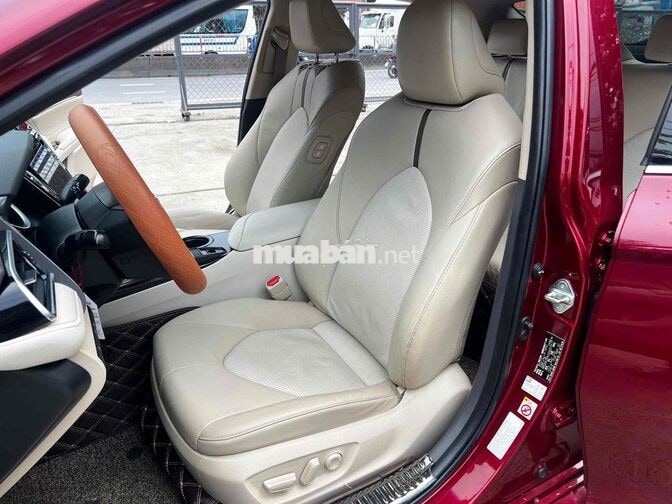 Toyota Camry 2.0G 2020 Đỏ Tự động