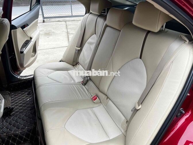Toyota Camry 2.0G 2020 Đỏ Tự động