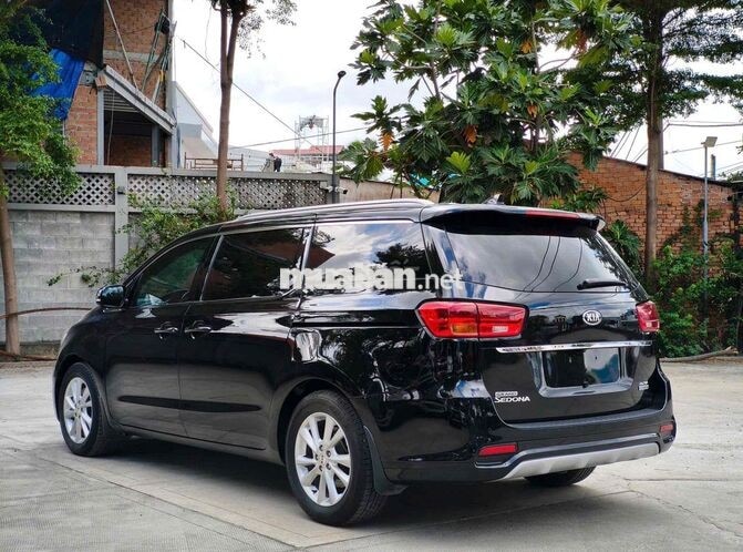 KIA Sedona 2.2 DATH 2020 90.000 km Đen