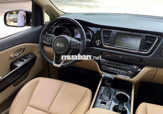 KIA Sedona 2.2 DATH 2020 90.000 km Đen