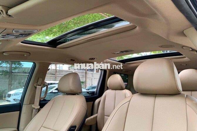 KIA Sedona 2.2 DATH 2020 90.000 km Đen