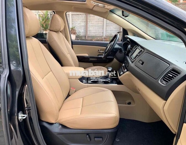 KIA Sedona 2.2 DATH 2020 90.000 km Đen