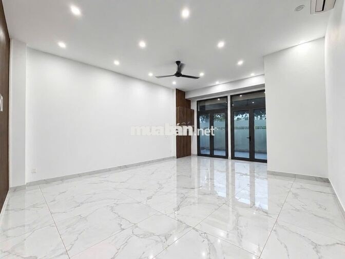🏢 VĂN PHÒNG NGUYÊN TẦNG 100M² | 2 MẶT TIỀN