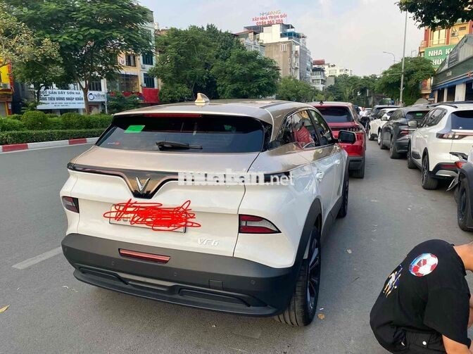 Vinfast VF6 Plus Trắng, Vàng đồng Mới