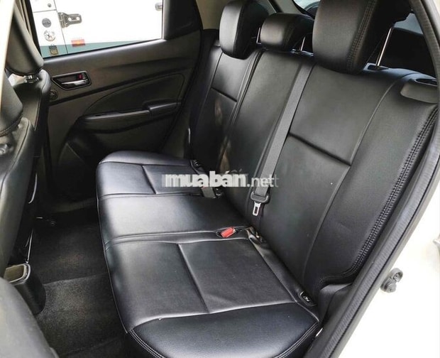 Suzuki Swift 2019 Trắng 50.000 km