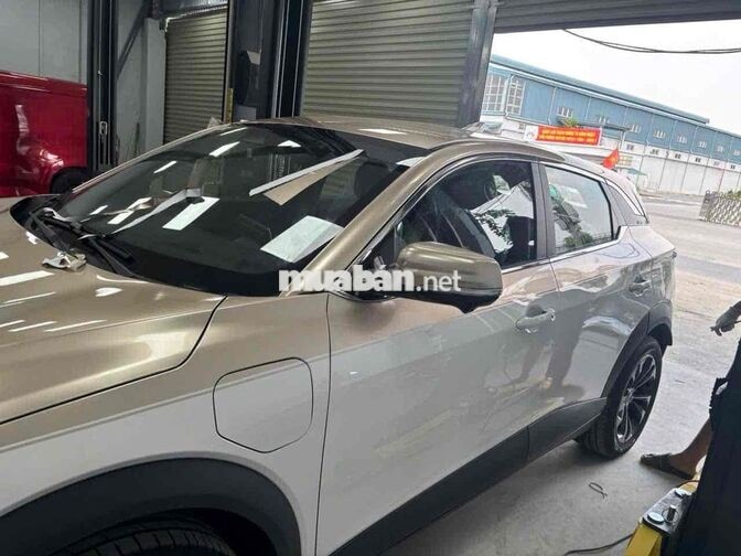 Vinfast VF6 Plus Trắng, Vàng đồng Mới
