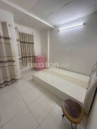 Nhà riêng 1/Phan Đăng Lưu, sẵn nội thất giá 14 tr/th (2PN 96m2 )