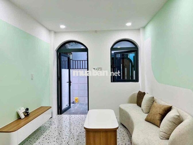 Bán Nhà Phố Tây hẻm Hùng Vương đi bộ vài bước ra tới Biển. 4,85tỷ