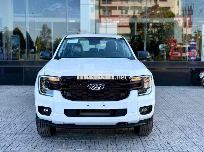 Ford Ranger XLS New Trắng