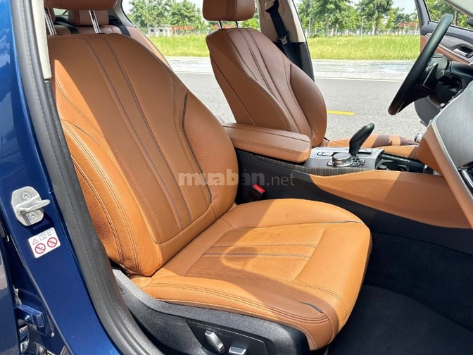 Bán xe BMW 520i G30 LCI - Facelift, xe siêu mới đẹp, nội thất da